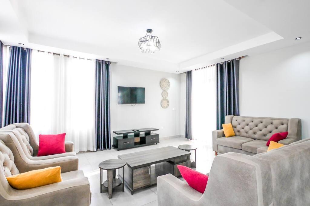 Ultra Modern Apartment In Nyarutarama Kigali Bagian luar foto