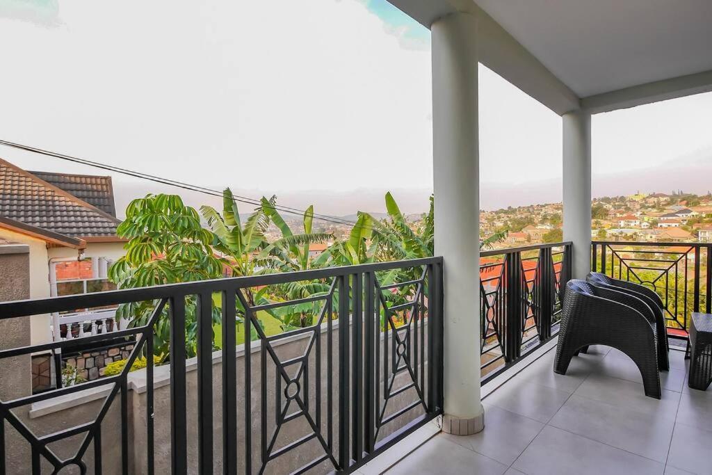 Ultra Modern Apartment In Nyarutarama Kigali Bagian luar foto