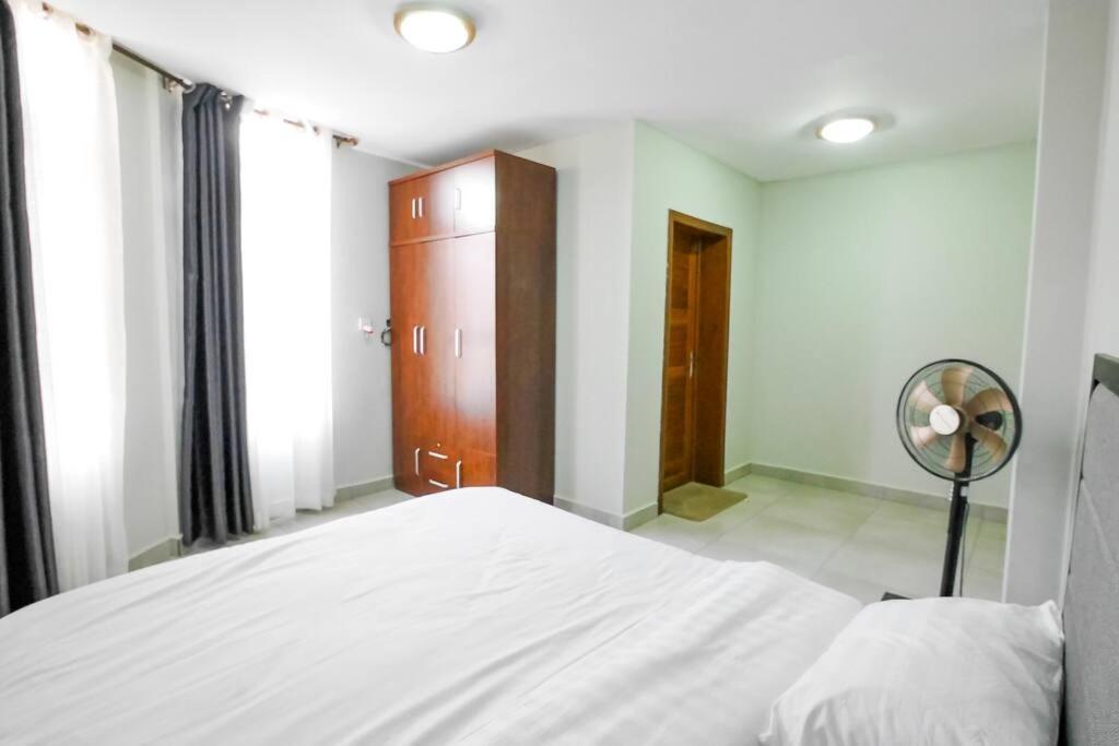 Ultra Modern Apartment In Nyarutarama Kigali Bagian luar foto