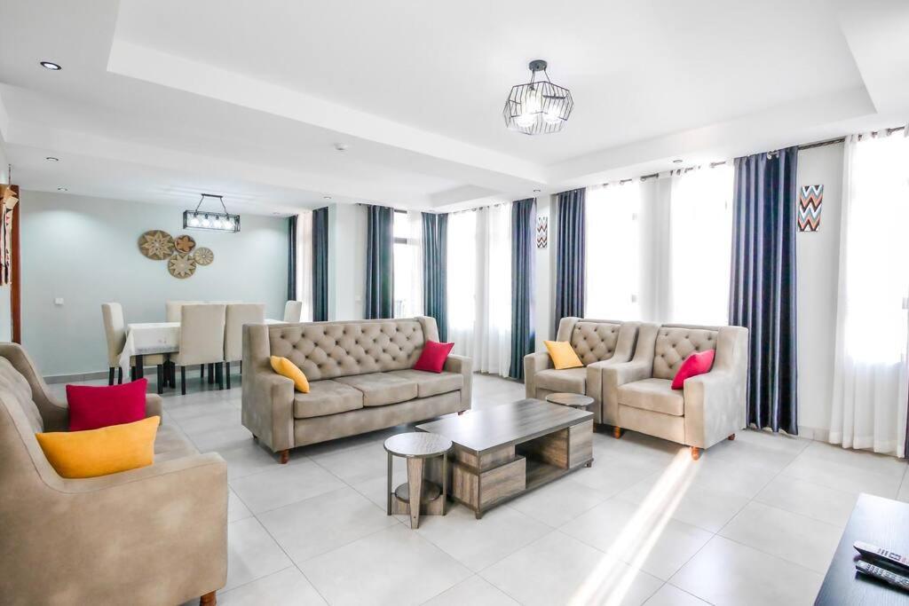 Ultra Modern Apartment In Nyarutarama Kigali Bagian luar foto